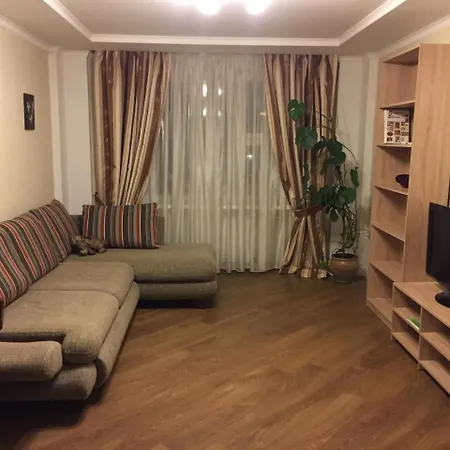 Cozy Three Bedroom *
